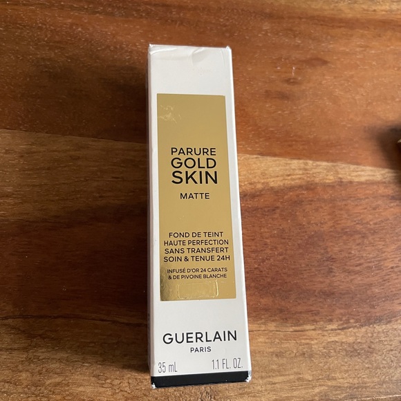 Guerlain - Picture 5 of 10